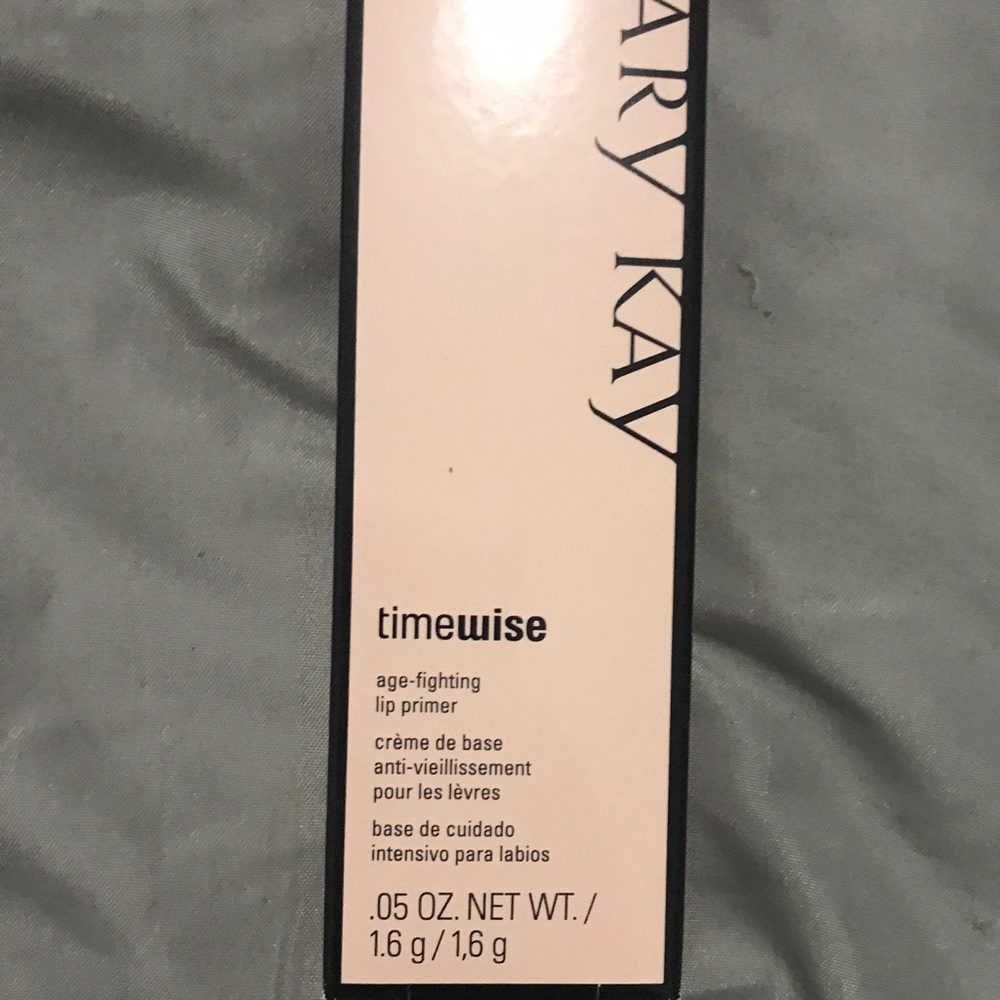 Age fighting Lip Primer